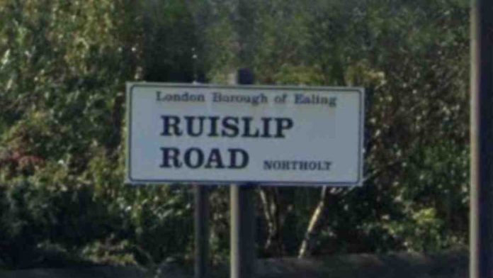 Ruislip Road steet sign | Hillingdon Today