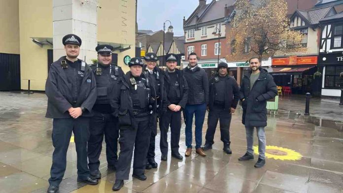 Police and community safety team in Uxbridge town centre | Hillingdon Today