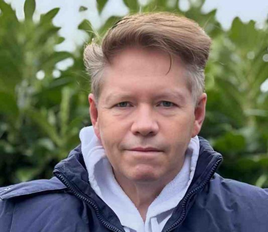 Gary Pitt Appointed as New Hillingdon Borough FC Manager Gary Pitt Hillingdon Borough manager appointment 2025 | Hillingdon Today