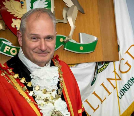 Cllr Philip Corthorne Elected New Mayor of Hillingdon Philip Corthorne new mayor of Hillingdon 2025 | Hillingdon Today